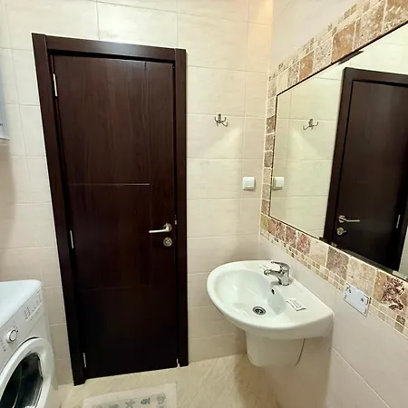 Menada In Cascadas 3*