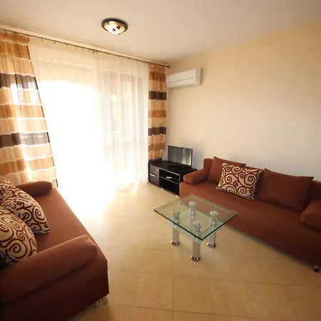 Apartahotel Menada In Cascadas Sunny Beach