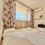 Ξενοδοχείο με διαμερίσματα Menada In Cascadas