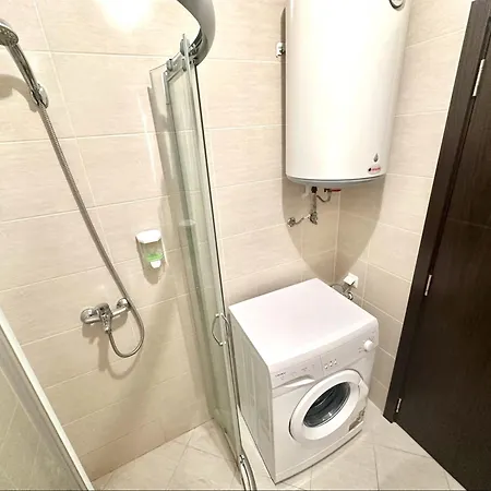 Menada In Cascadas 3*