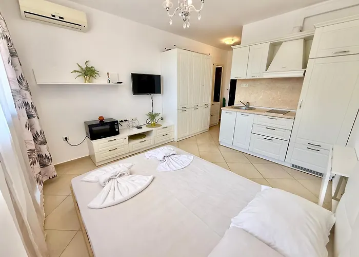 Menada In Cascadas Lejlighedshotel Sunny Beach